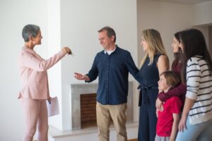 6 Steps Towards Moving Into Your Own Home