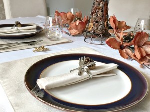 A Table Setting for Thanksgiving #tablescapes