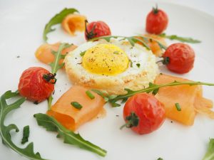 Cheesy Puff Pastry Baked Eggs with Salmon & Roasted Tomatoes